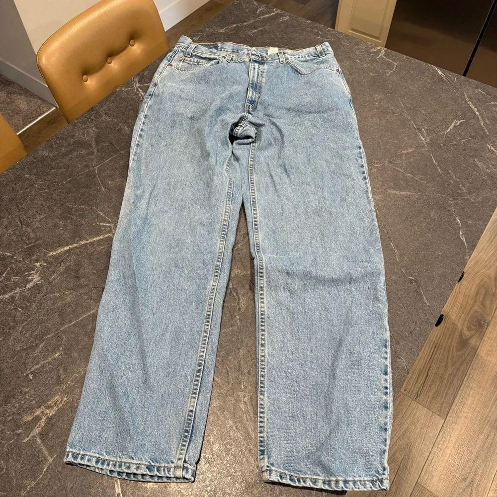 Levi’s 38x34 men’s 550 vintage relaxed straight leg jeans Y2K